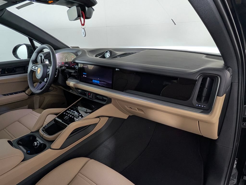 New 2026 Porsche Cayenne S AWD/4WD image 18