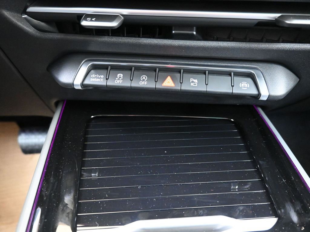 New 2026 Audi Q3 quattro 2.0T image 33