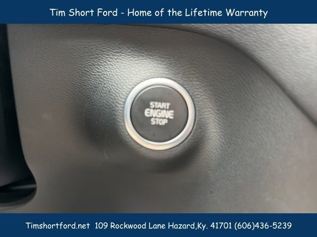 Used 2023 Volvo XC40 B5 Plus w/ Protection Package Premier image 14