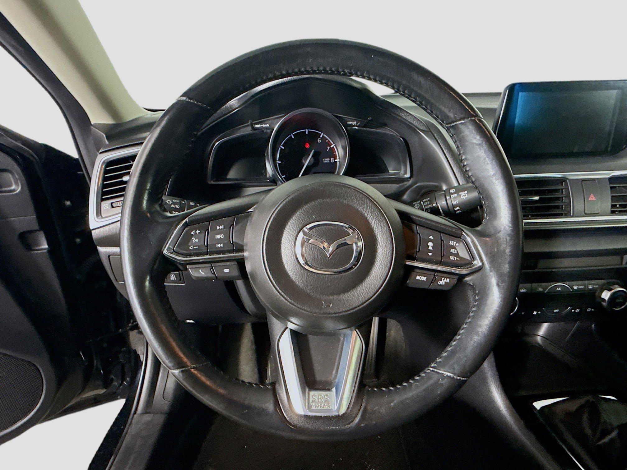 Used 2018 MAZDA MAZDA3 Grand Touring w/ Premium Equipment Package image 13