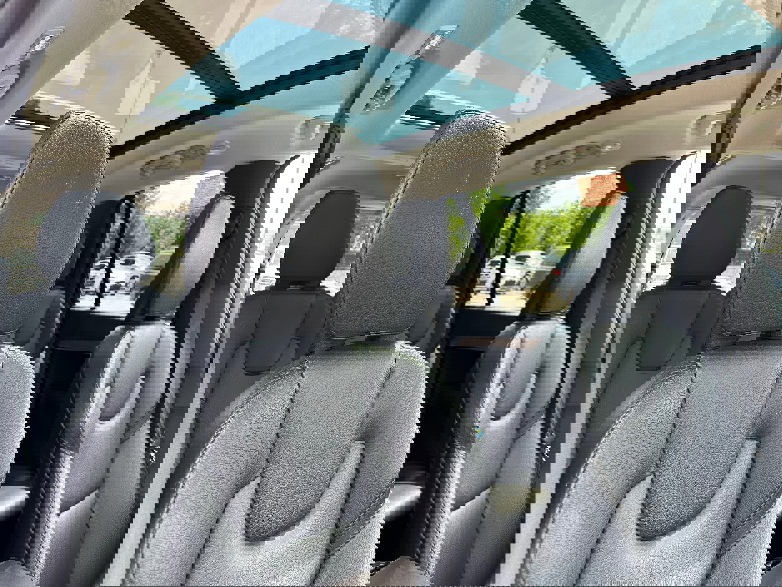 Certified 2023 Volvo XC90 T8 Core image 11