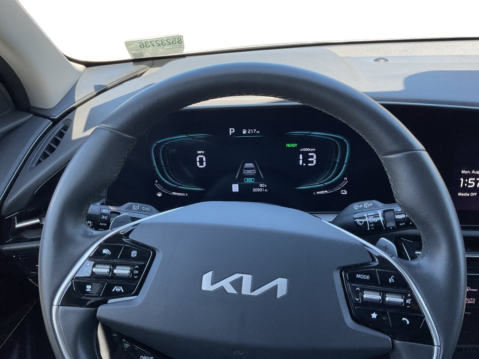 Used 2025 Kia Niro EX Touring FWD image 12