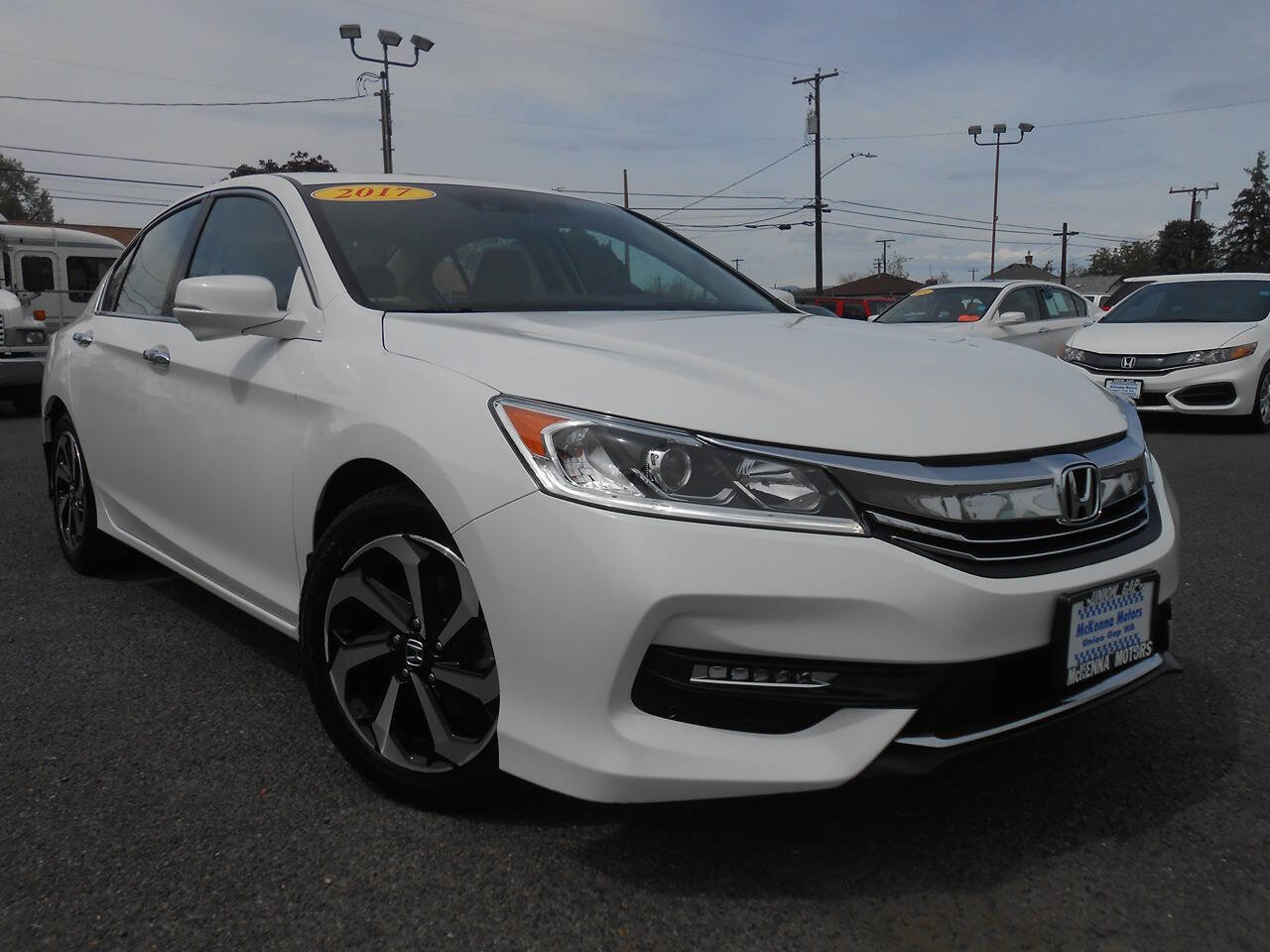 Used 2017 Honda Accord EX-L image 1
