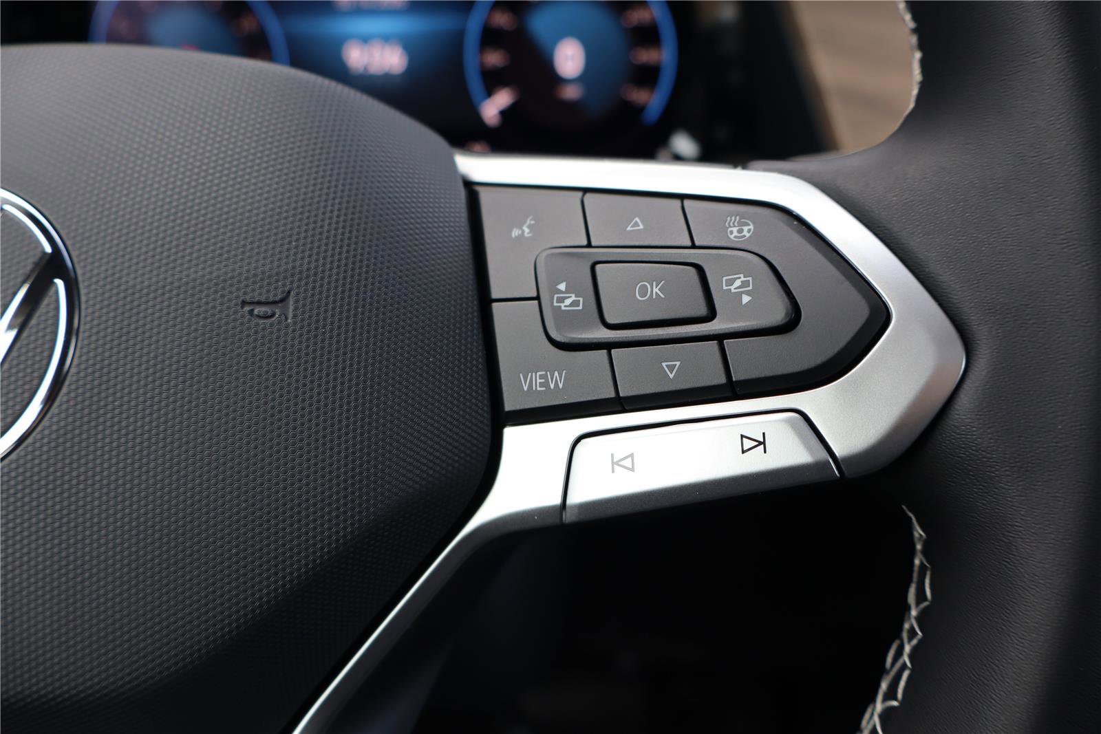 New 2026 Volkswagen Atlas SE image 17