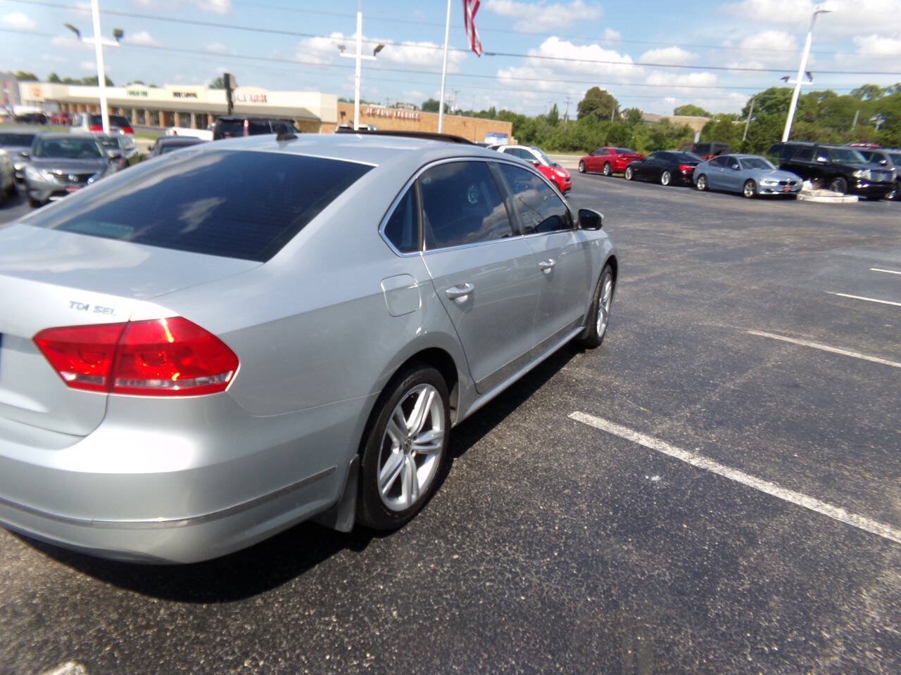 Used 2013 Volkswagen Passat TDI SEL Premium FWD image 42