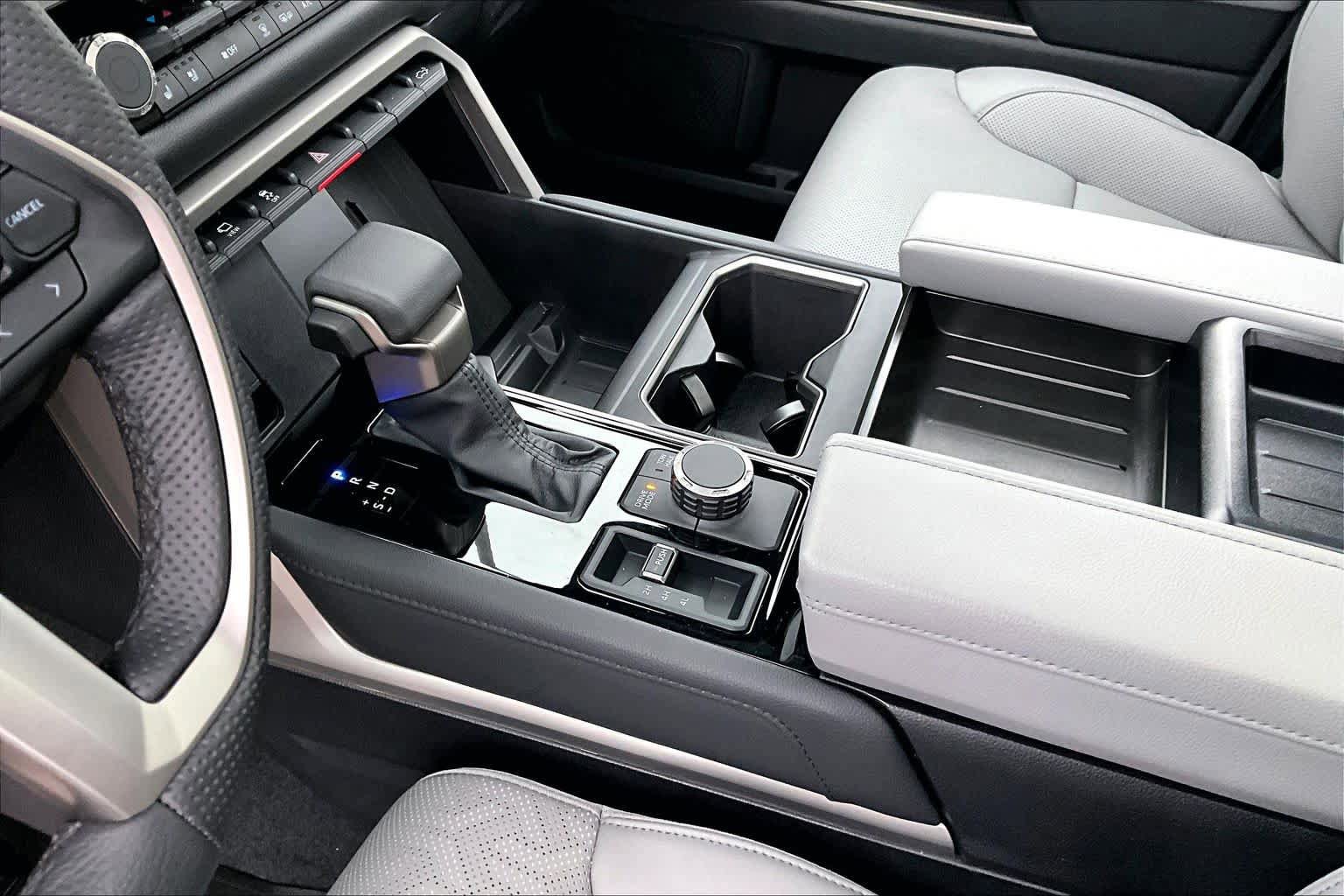Used 2025 Toyota Tundra Limited image 16