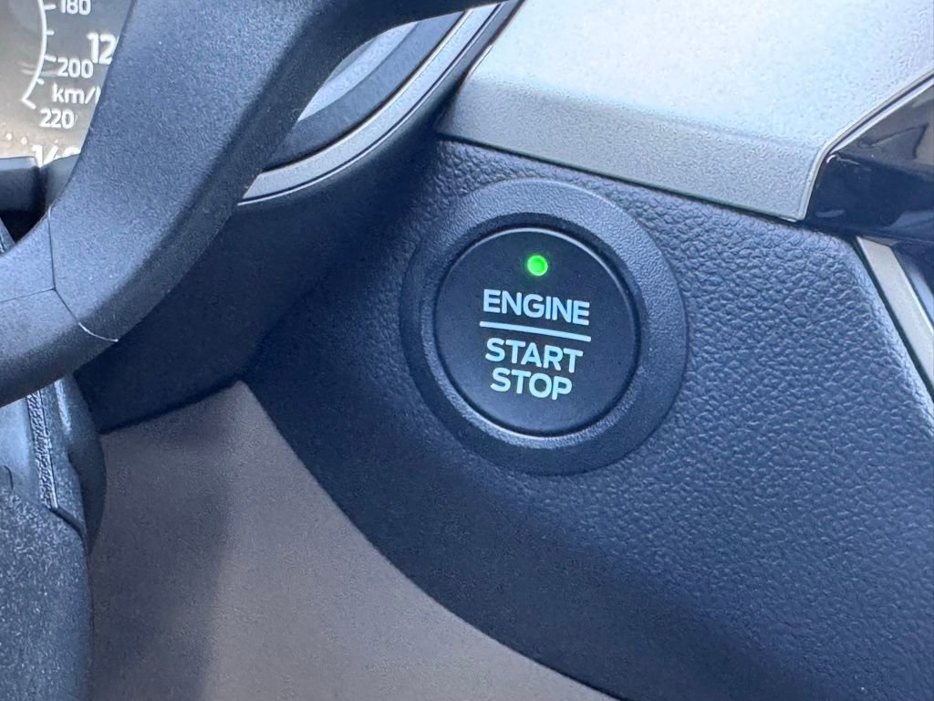 Used 2022 Ford Escape SEL image 7