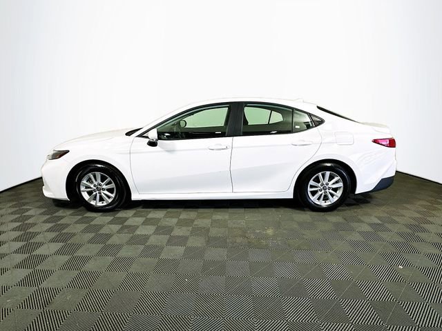 Certified 2025 Toyota Camry LE image 5