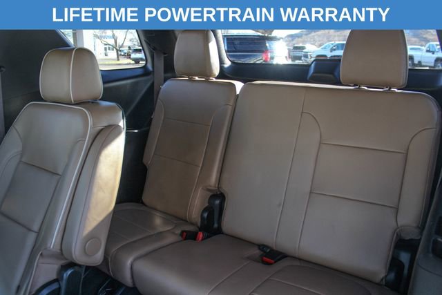 Used 2023 Chevrolet Traverse Premier AWD/4WD image 14