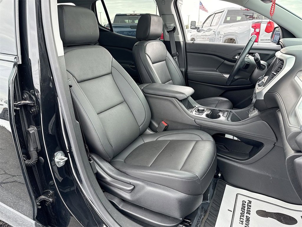 Used 2023 GMC Acadia SLT w/ Elevation Edition image 26