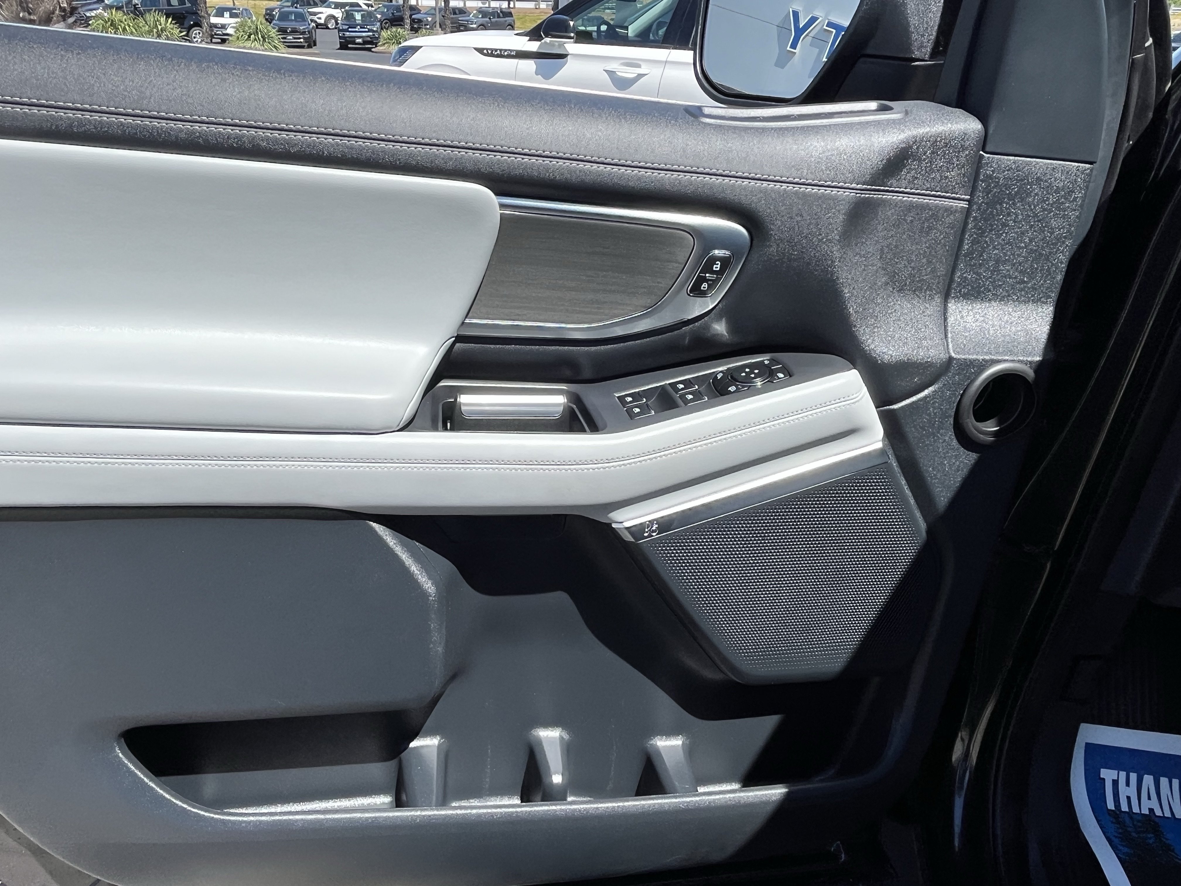 Certified 2025 Ford Expedition Max Platinum AWD/4WD image 15