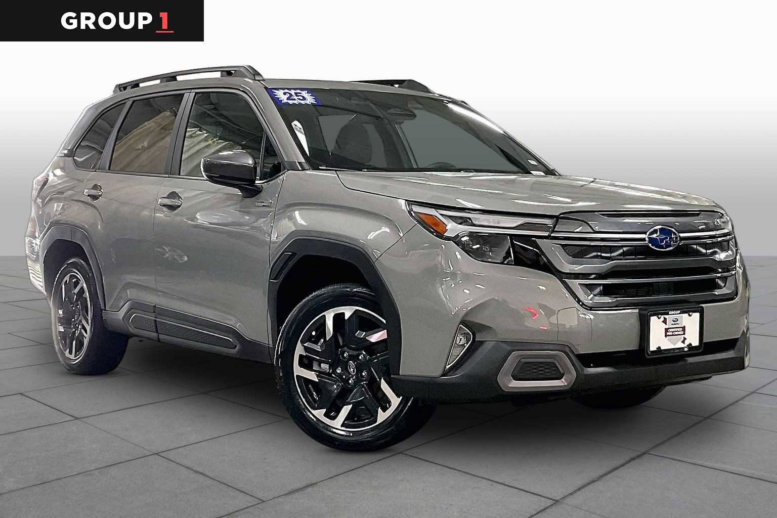 Used 2025 Subaru Forester Limited AWD/4WD image 3