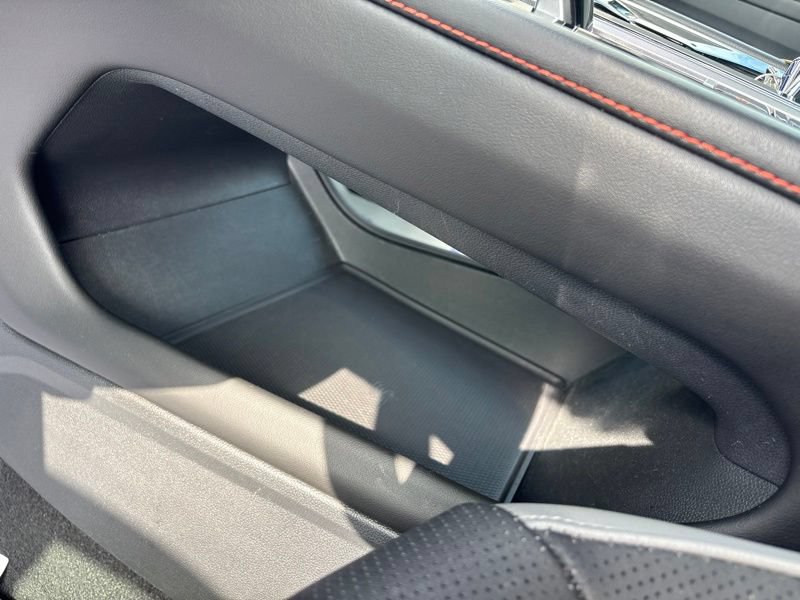 Used 2024 Volkswagen Atlas Peak Edition SEL AWD/4WD image 38