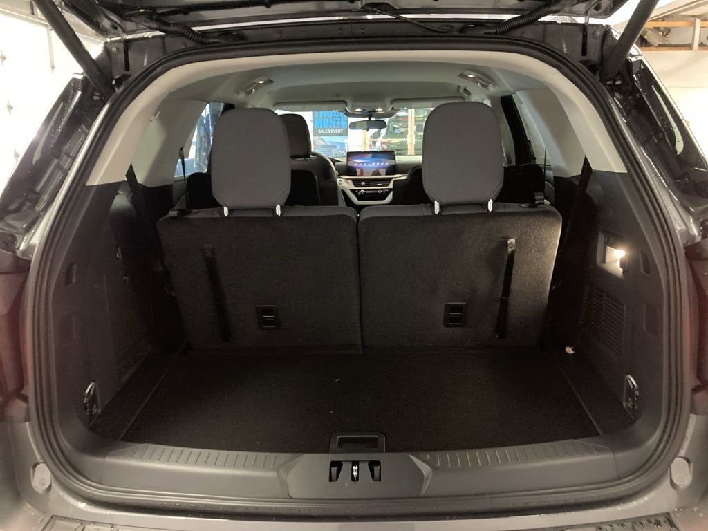 New 2026 Ford Explorer Active image 32
