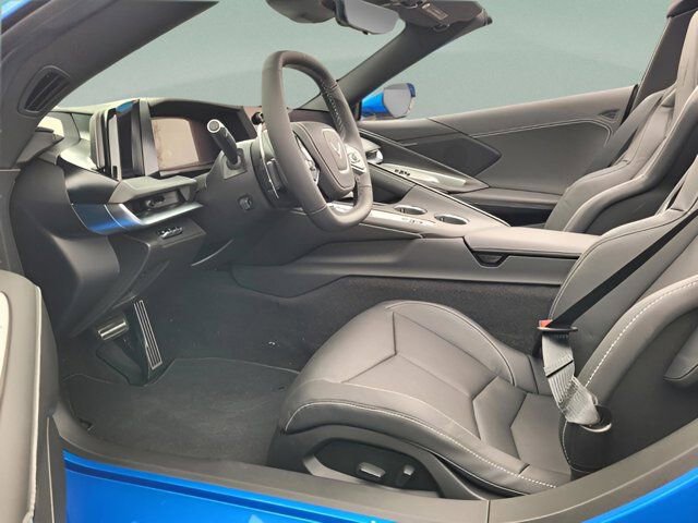 New 2026 Chevrolet Corvette Stingray Convertible w/ 1LT image 18