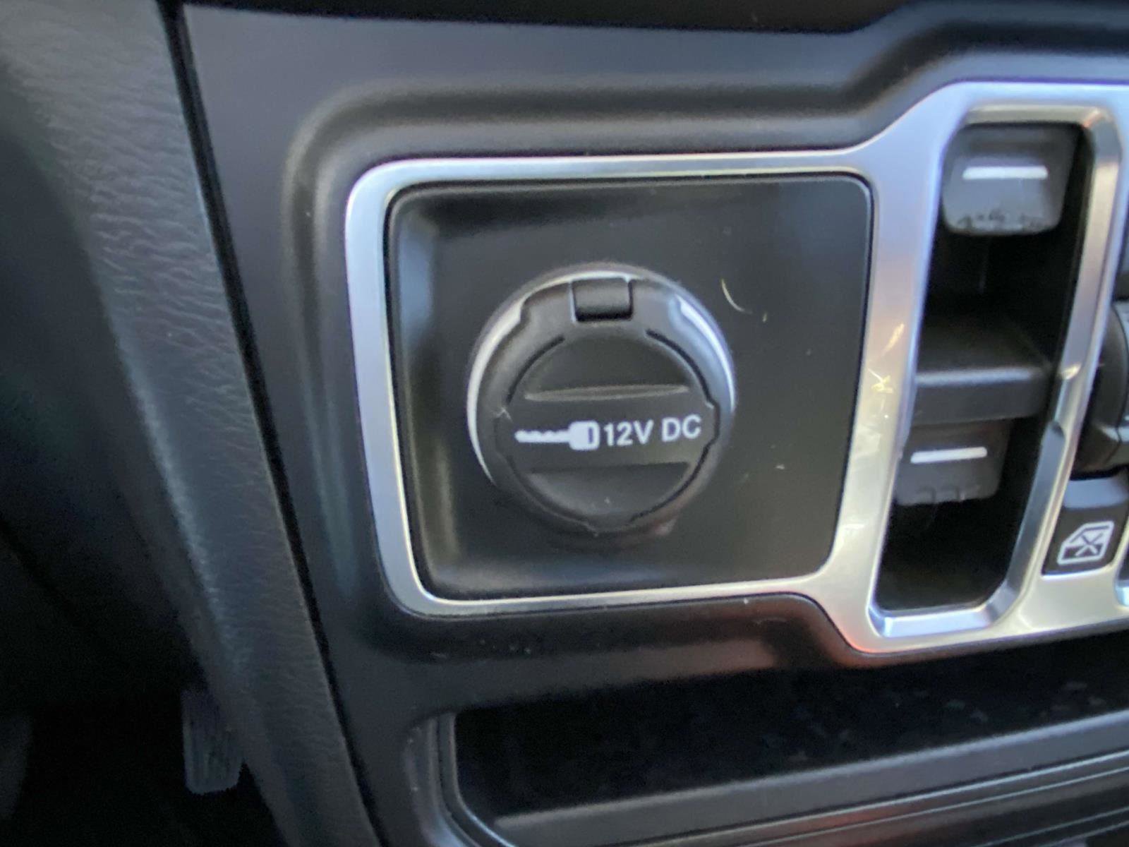 Used 2021 Jeep Gladiator Willys image 7