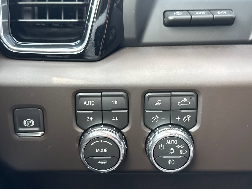 New 2026 GMC Sierra 1500 Denali AWD/4WD image 40