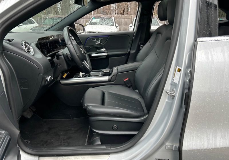 Used 2023 Mercedes-Benz GLA 250 4MATIC image 4