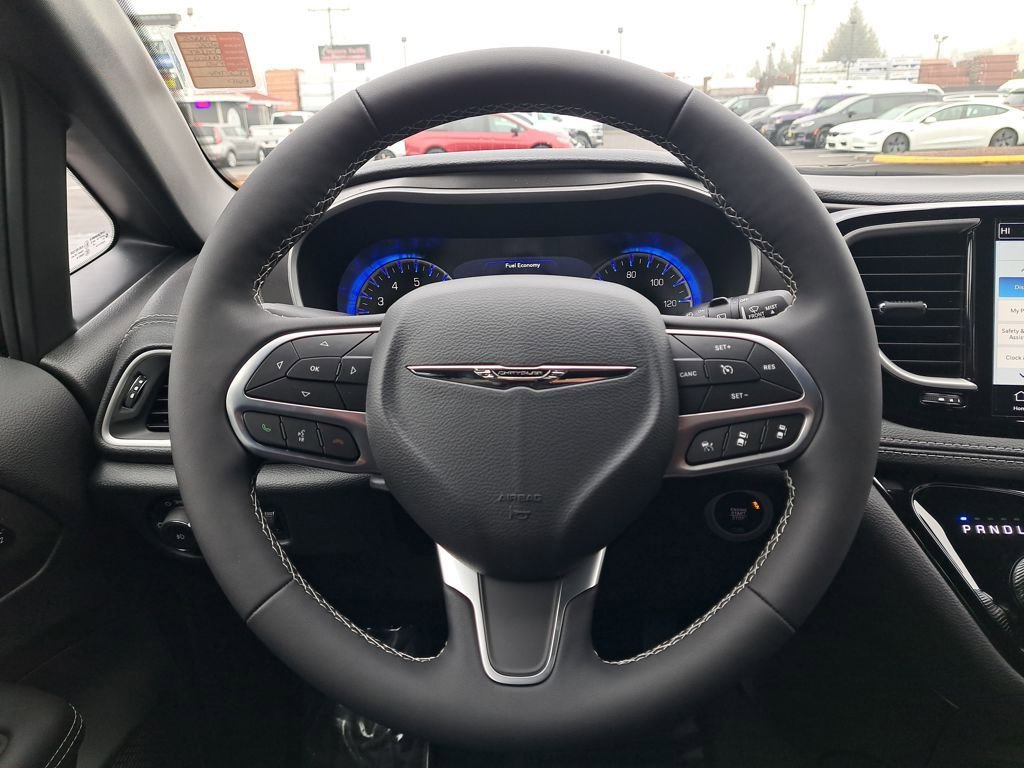 New 2026 Chrysler Pacifica Select FWD image 19