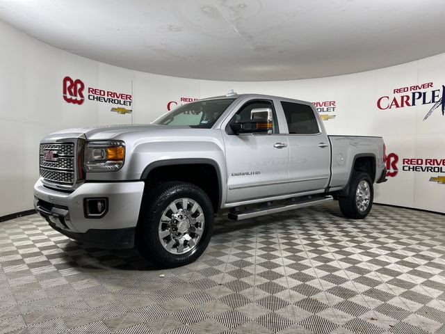 Used 2018 GMC Sierra 2500 Denali AWD/4WD image 3