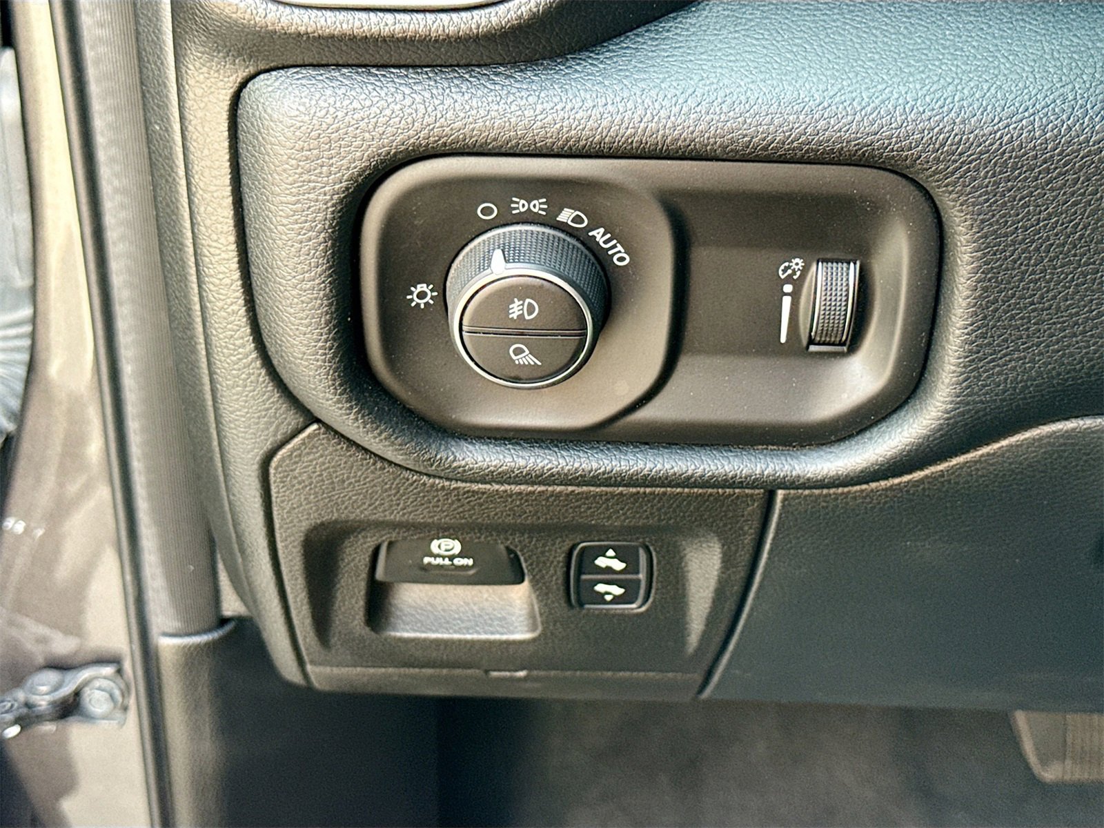 Used 2022 RAM 1500 Big Horn image 10