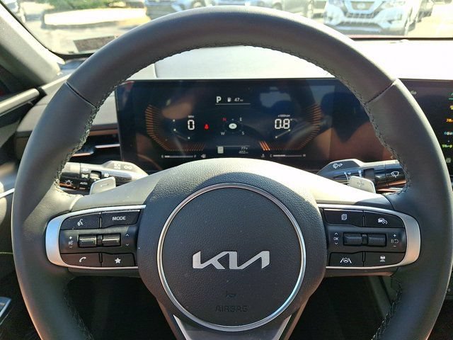 Used 2026 Kia K5 GT FWD image 25