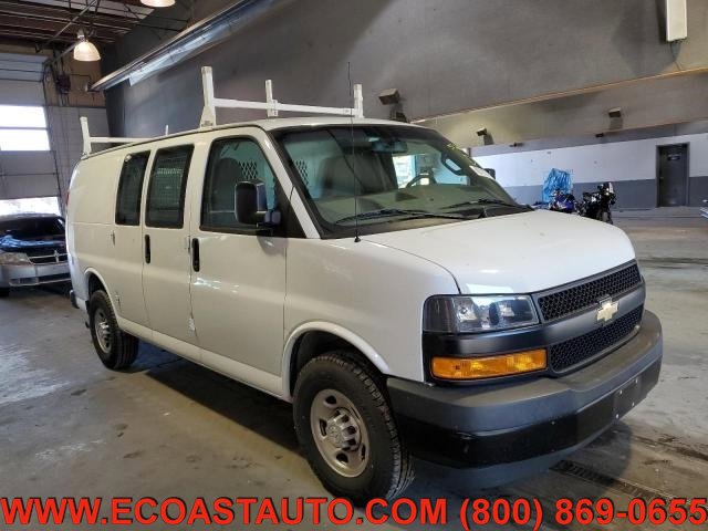 Used 2018 Chevrolet Express 2500 w/ Driver Convenience Package image 3
