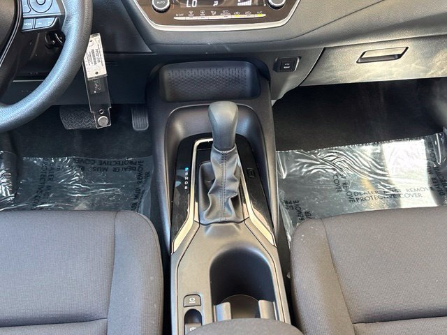 Used 2025 Toyota Corolla LE FWD image 20
