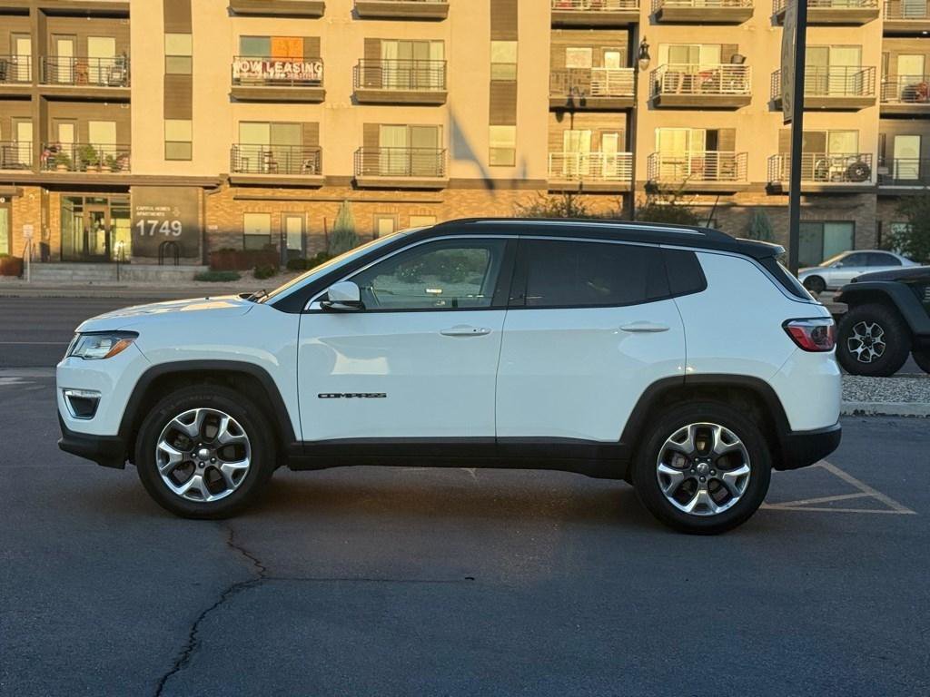 Used 2017 Jeep Compass Limited AWD/4WD image 4