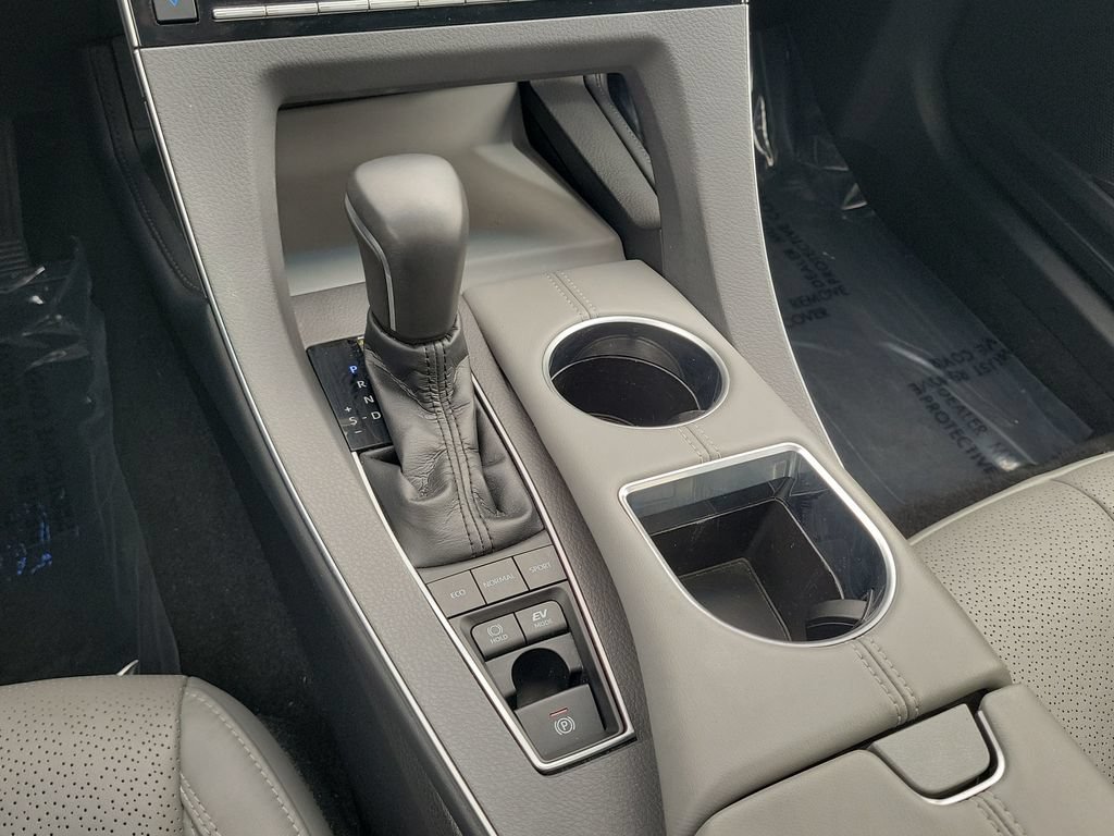 Used 2019 Toyota Avalon Limited w/ Advanced Safety Package FWD image 18