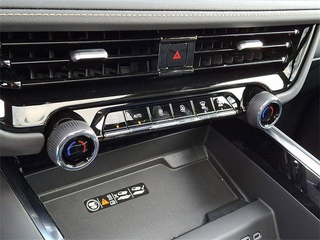 Certified 2026 Chevrolet Tahoe Premier w/ Sun And Tow Package image 18