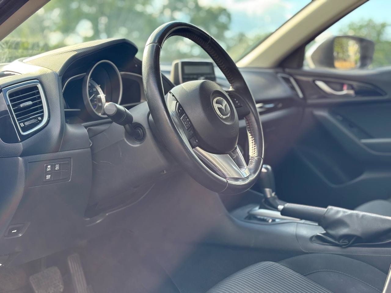 Used 2014 MAZDA MAZDA3 i Touring FWD image 17