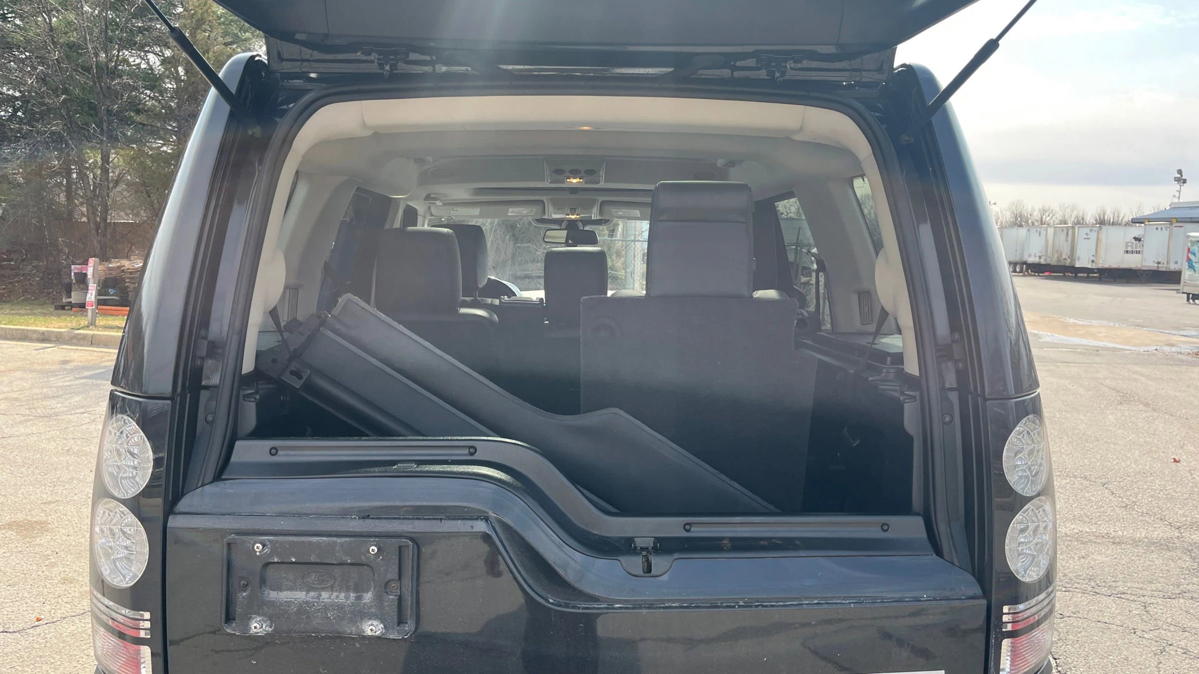 Used 2016 Land Rover LR4 HSE LUX image 12