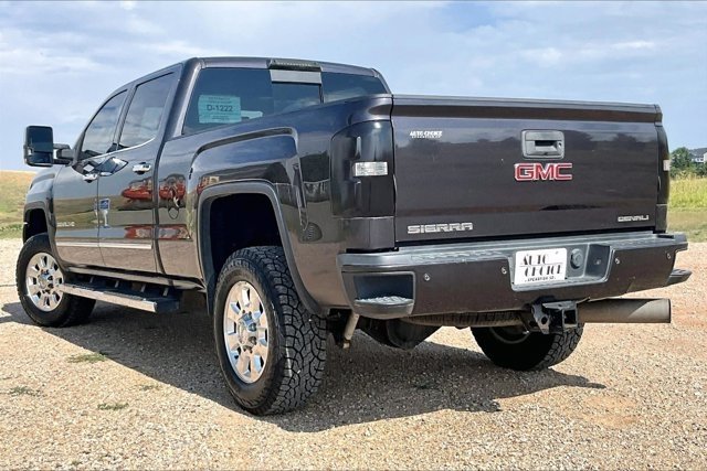 Used 2015 GMC Sierra 3500 Denali AWD/4WD image 4
