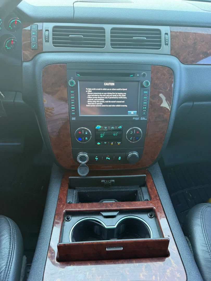 Used 2012 Chevrolet Tahoe LTZ AWD/4WD image 26
