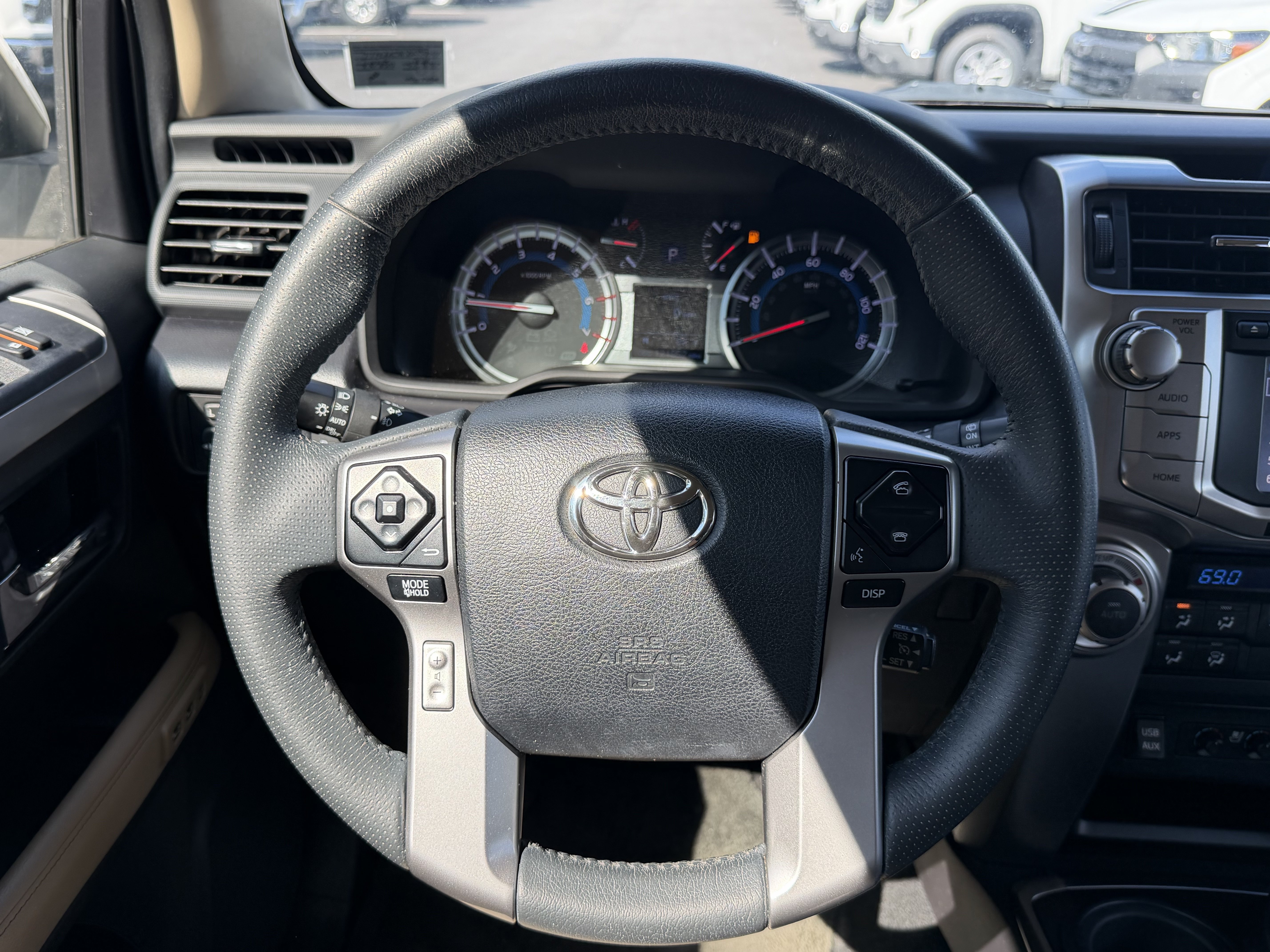 Used 2016 Toyota 4Runner Limited AWD/4WD image 18