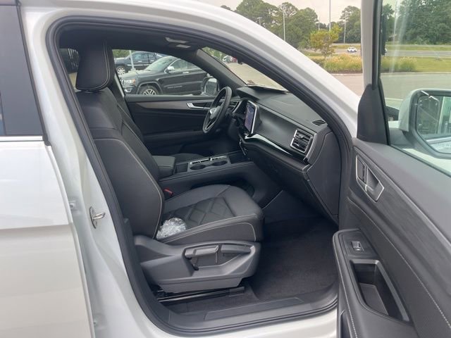 New 2026 Volkswagen Atlas Cross Sport SE image 29