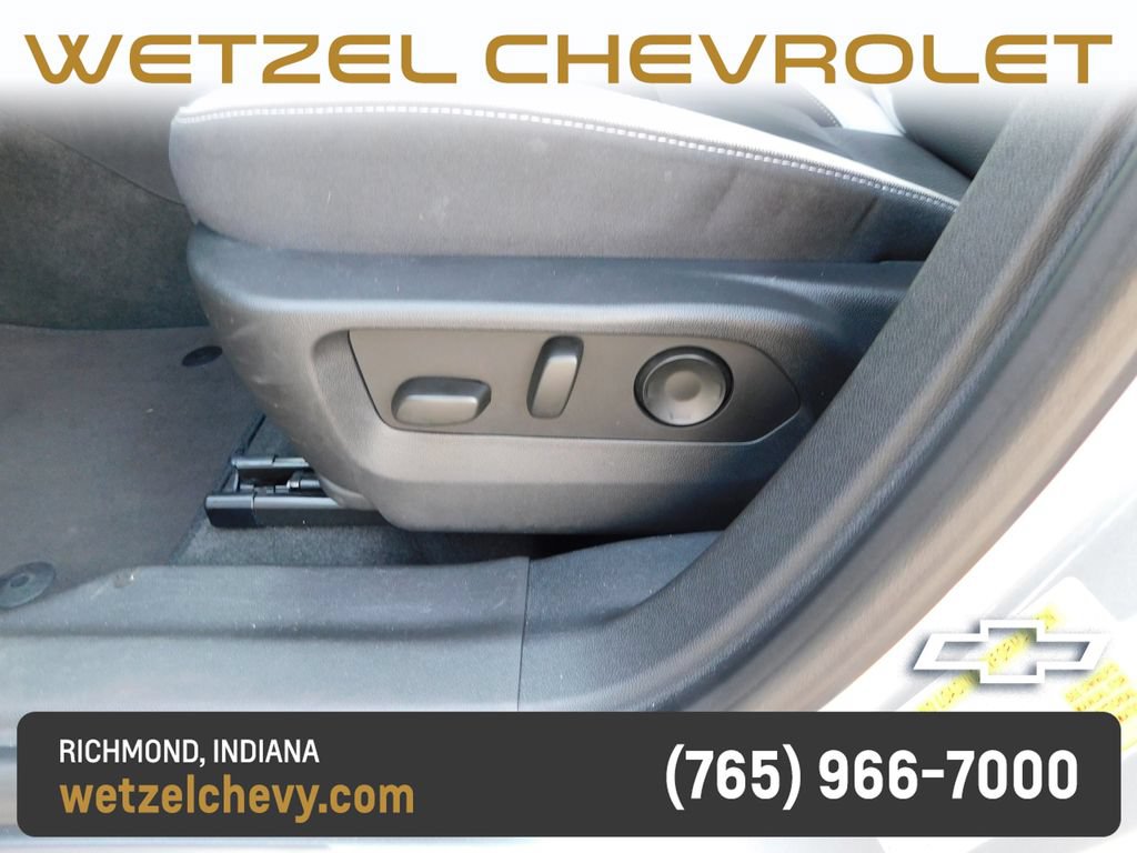 Used 2025 Buick Envision Sport Touring AWD/4WD image 13
