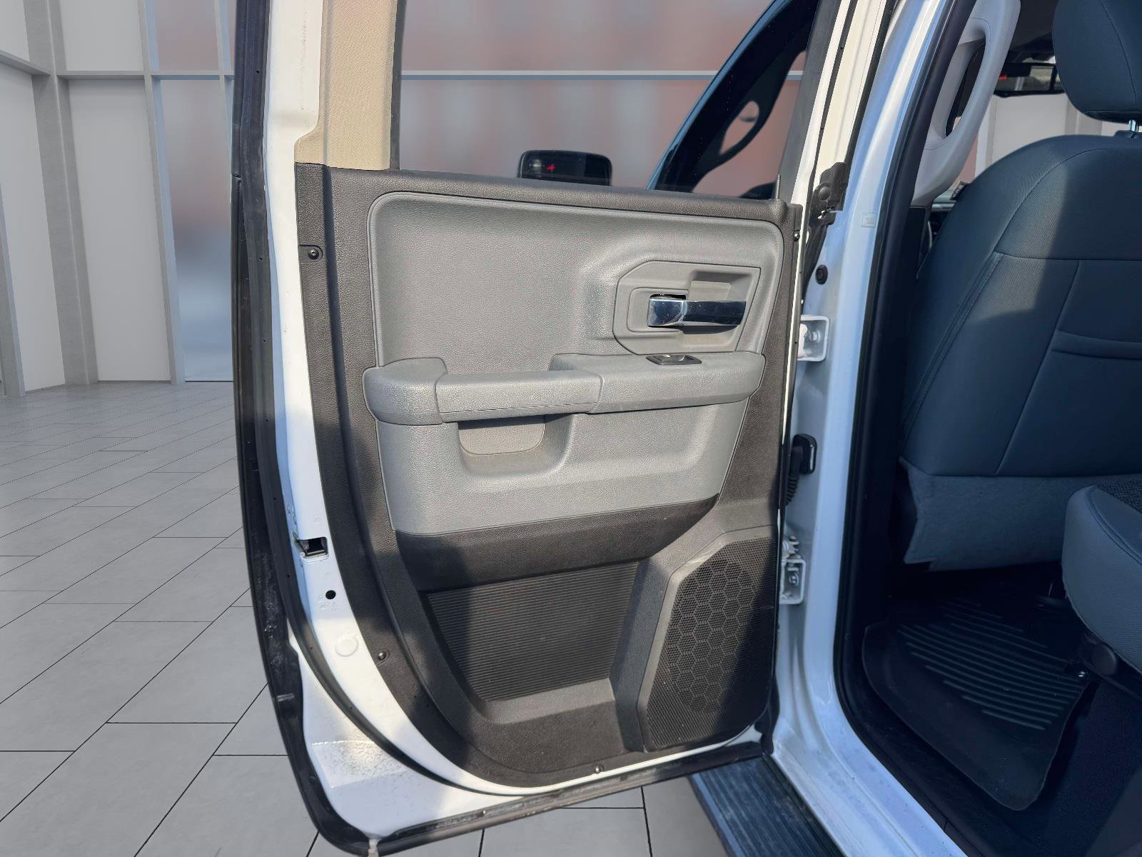 Used 2019 RAM 1500 Classic Warlock w/ Electronics Group image 21