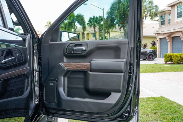 Used 2019 Chevrolet Silverado 1500 High Country w/ Technology Package AWD/4WD image 48