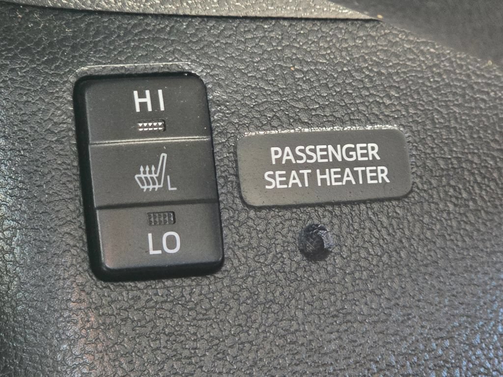 Used 2017 Toyota Prius Four w/ Premium Convenience Package FWD image 35