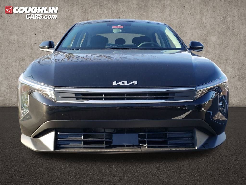 New 2025 Kia K4 LXS image 2