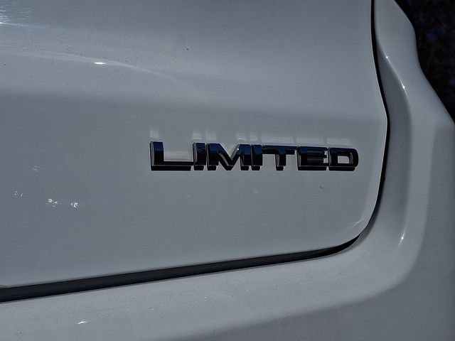Used 2023 Jeep Compass Limited image 30