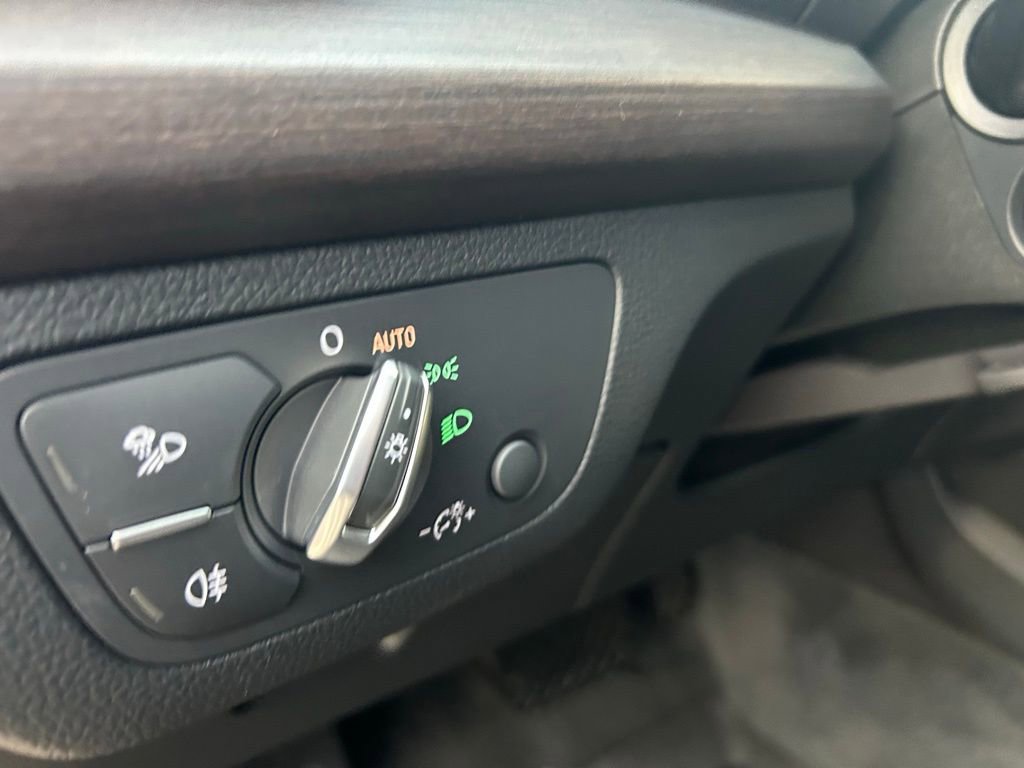 Used 2023 Audi Q5 2.0T Premium w/ Convenience Package image 55