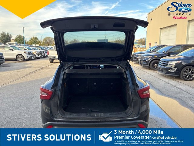 Used 2024 Chevrolet Trax LT w/ Driver Confidence Package FWD image 10