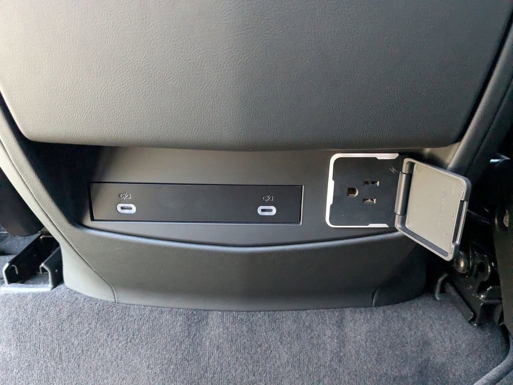 Certified 2024 Cadillac Escalade ESV Sport w/ Touring Package image 17