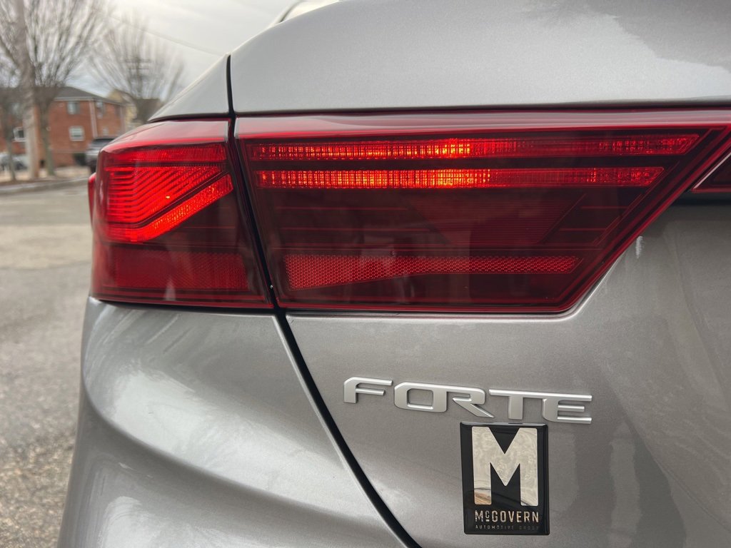 Certified 2023 Kia Forte LXS w/ LXS Technology Package image 9