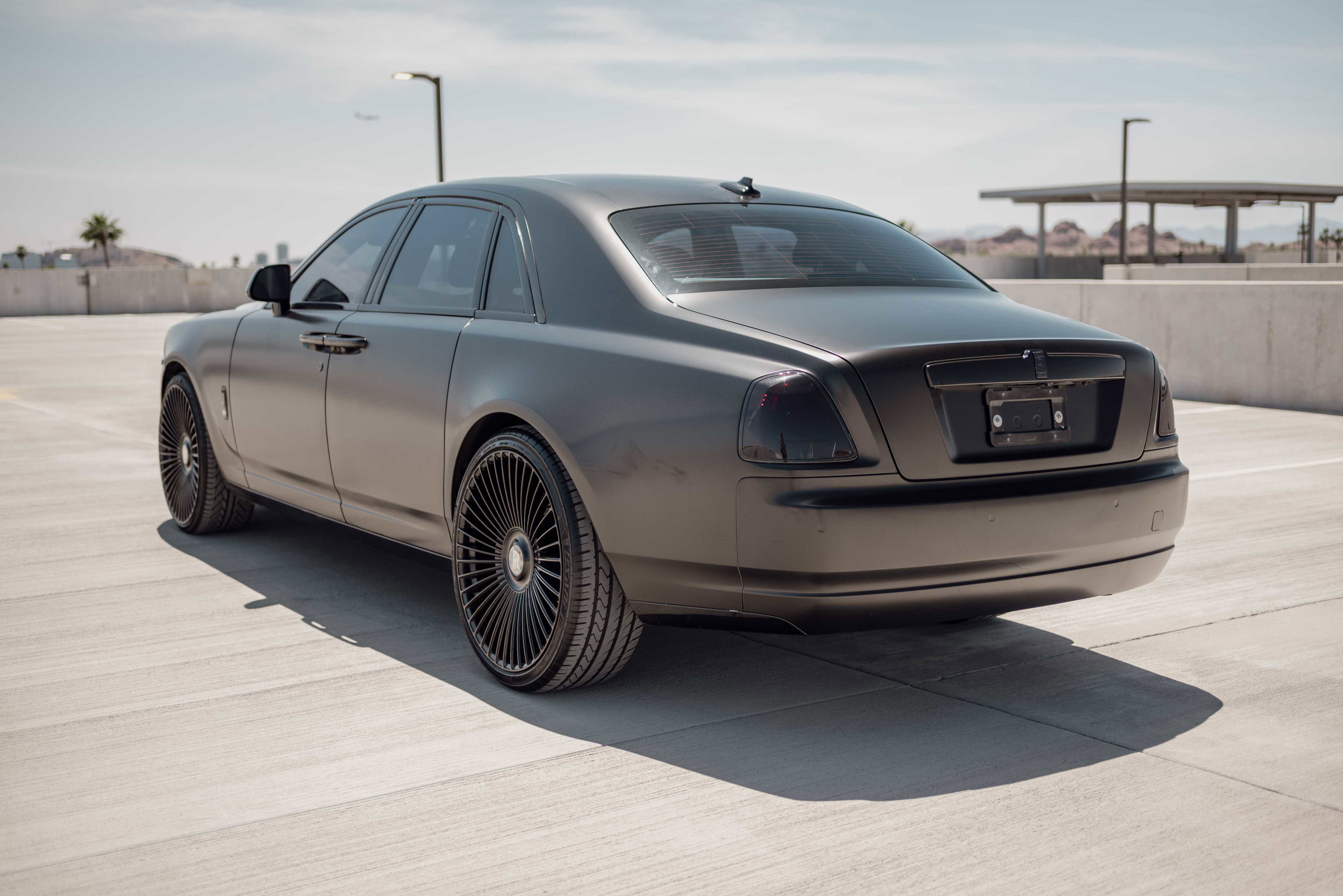 Used 2015 Rolls-Royce Ghost RWD image 7