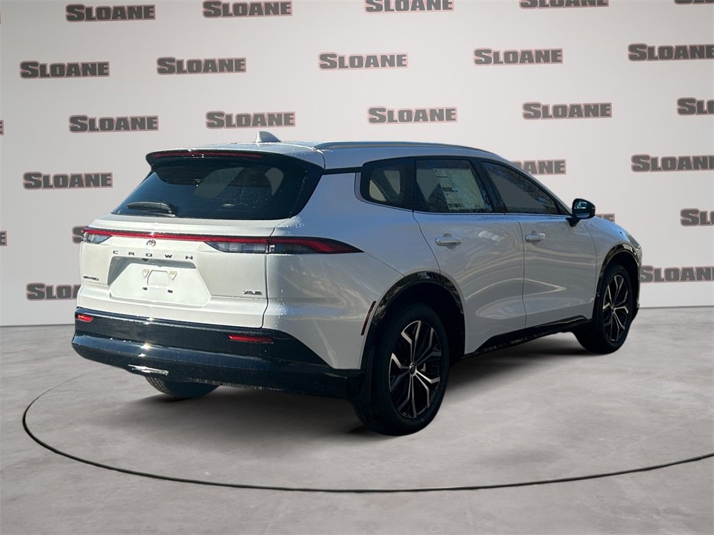 Used 2025 Toyota Crown Signia image 5