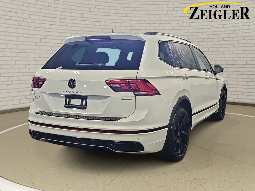 Used 2023 Volkswagen Tiguan SE R-Line AWD/4WD image 5
